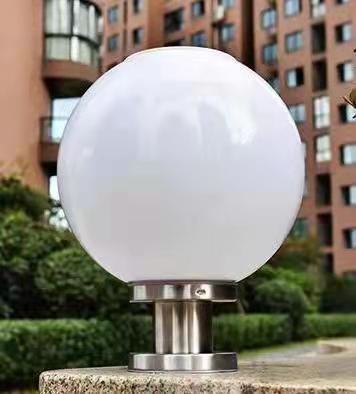 太陽(yáng)能球型柱頭燈